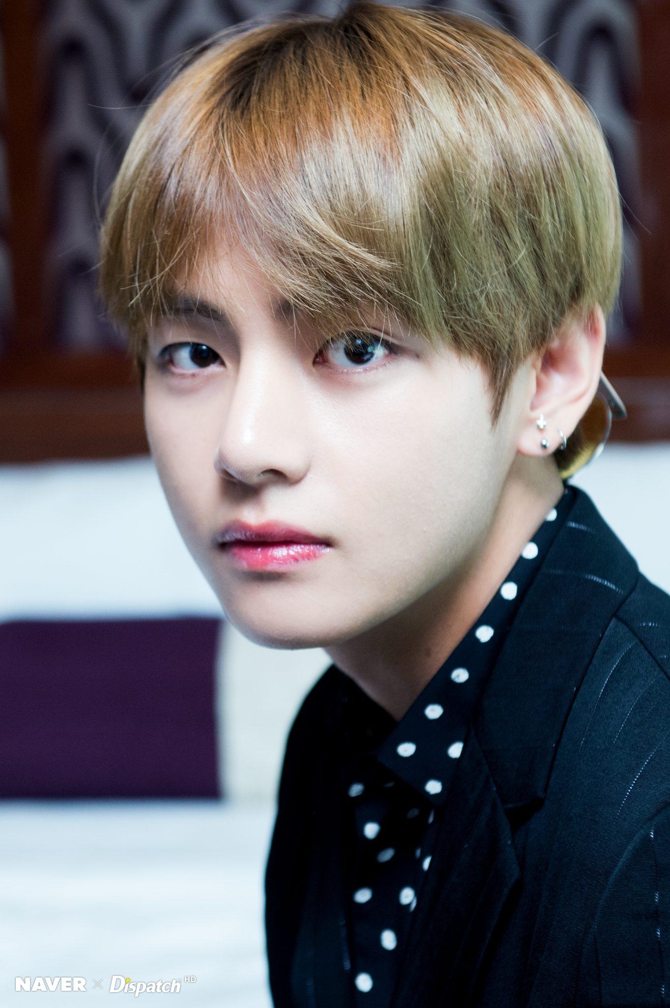 V (BTS) xứng đáng là chàng trai đẹp nhất thế giới