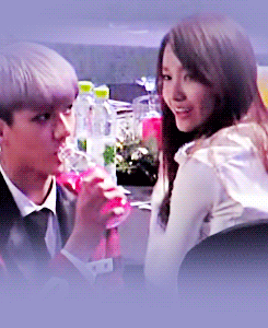 Những rumor hẹn hò đình đám đang được fan Kpop rỉ tai kể cho nhau nghe