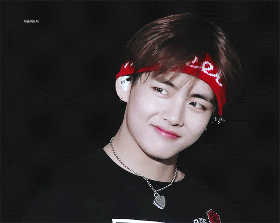 V (BTS) xứng đáng là chàng trai đẹp nhất thế giới