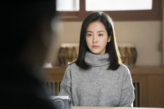 Han Ji Min thể hiện diễn xuất đỉnh cao khi vào vai người mù