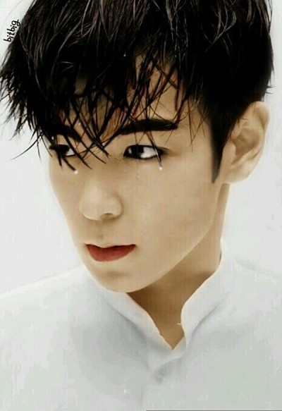 Jungkook gây tranh cãi khi lọt top 10 sao nam đẹp trai nhất do fan quốc tế chọn