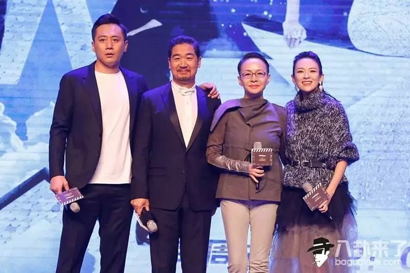 Bức màn bí mật đằng sau show truyền hình Hoa ngữ