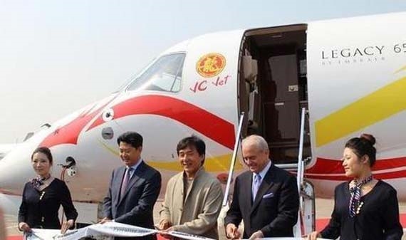 Loạt sao Hoa Ngữ có cả phi cơ riêng để chứng tỏ đẳng cấp
