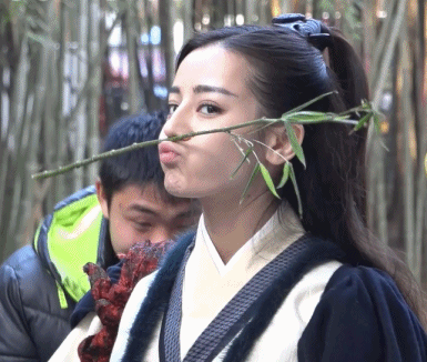 "Địch Béo" hóa thân Hằng Nga, sánh duyên bên chàng Hậu Nghệ - Đậu Kiêu