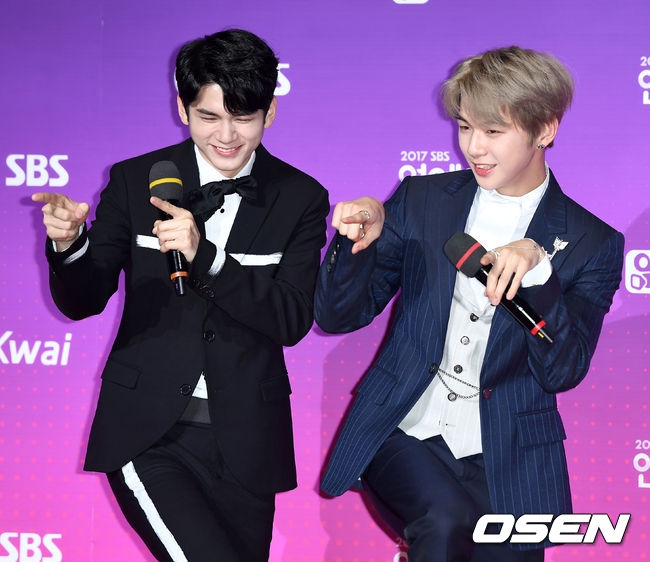 Seong Woo mắc lội nghiêm trọng, Kang Daniel lập tức ứng cứu