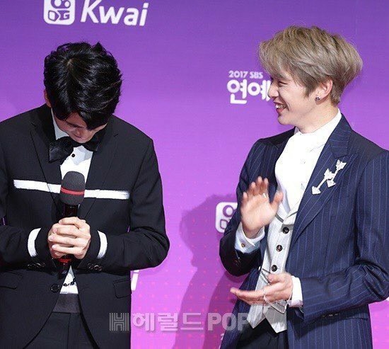 Seong Woo mắc lội nghiêm trọng, Kang Daniel lập tức ứng cứu