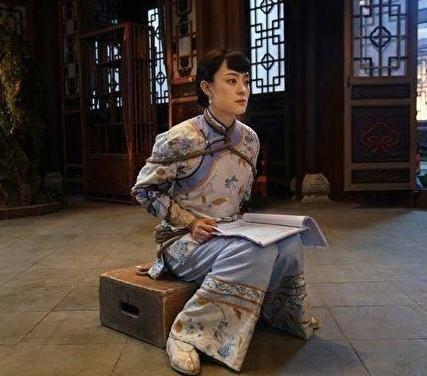 Bật mí cách sao Hoa ngữ "vật vã" học thoại cả quyển dày cộp