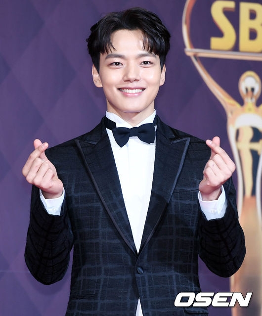 SBS Drama Awards: Suzy vắng bóng Lee Jong Suk