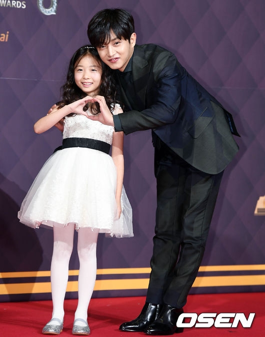 SBS Drama Awards: Suzy vắng bóng Lee Jong Suk