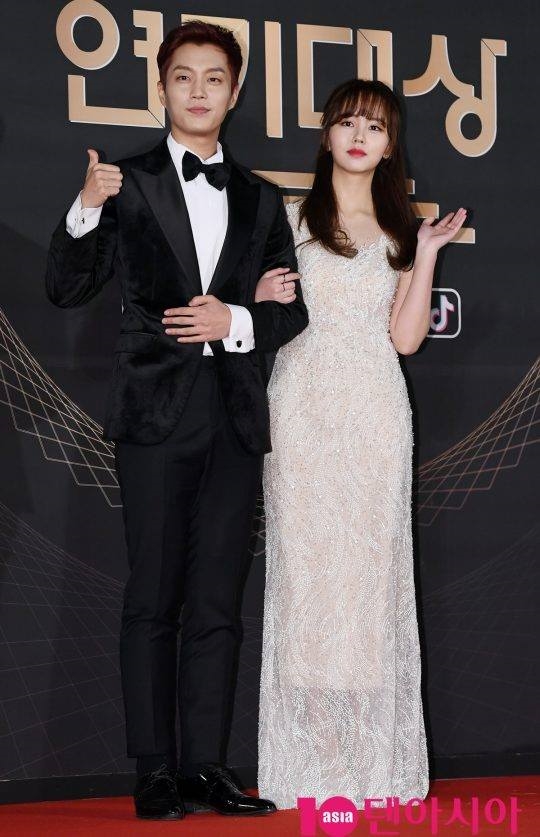 Thảm đỏ KBS Drama Awards: Loạt nữ thần Kbiz cùng đọ sắc