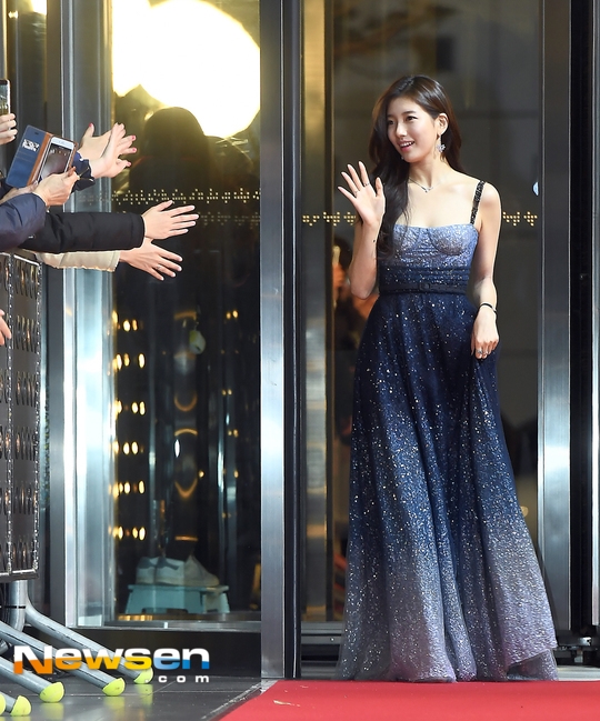 SBS Drama Awards: Suzy vắng bóng Lee Jong Suk
