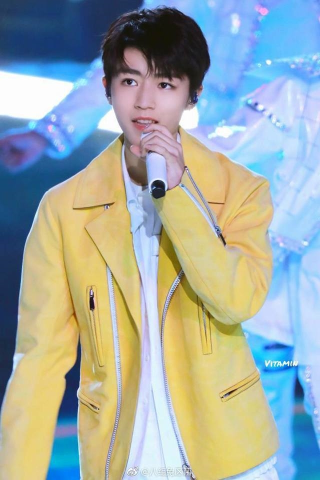 Cùng ngắm 3 chàng trai TFBoys đầy trưởng thành trong đêm hội vừa qua