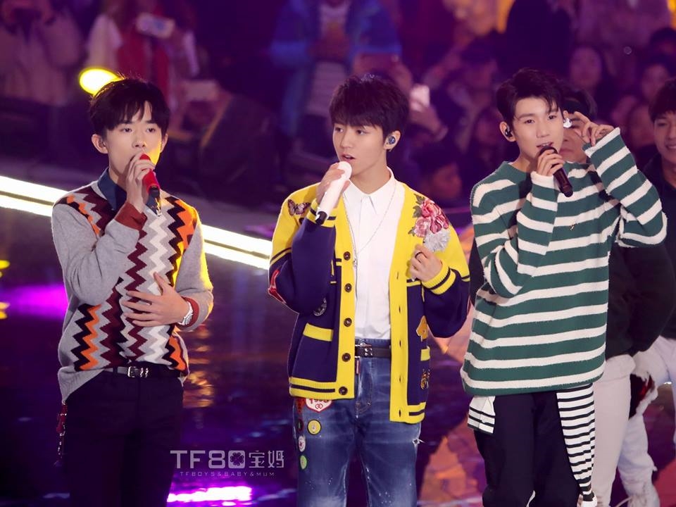Cùng ngắm 3 chàng trai TFBoys đầy trưởng thành trong đêm hội vừa qua