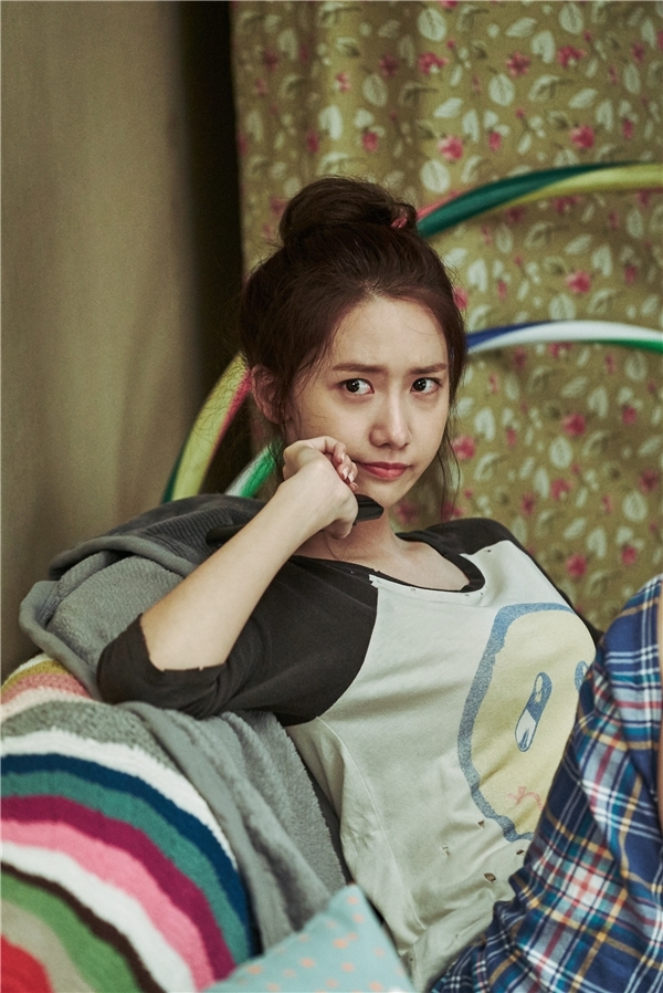 Top 10 idol nữ đá chéo sân có phim điện ảnh sở hữu doanh thu cao nhất