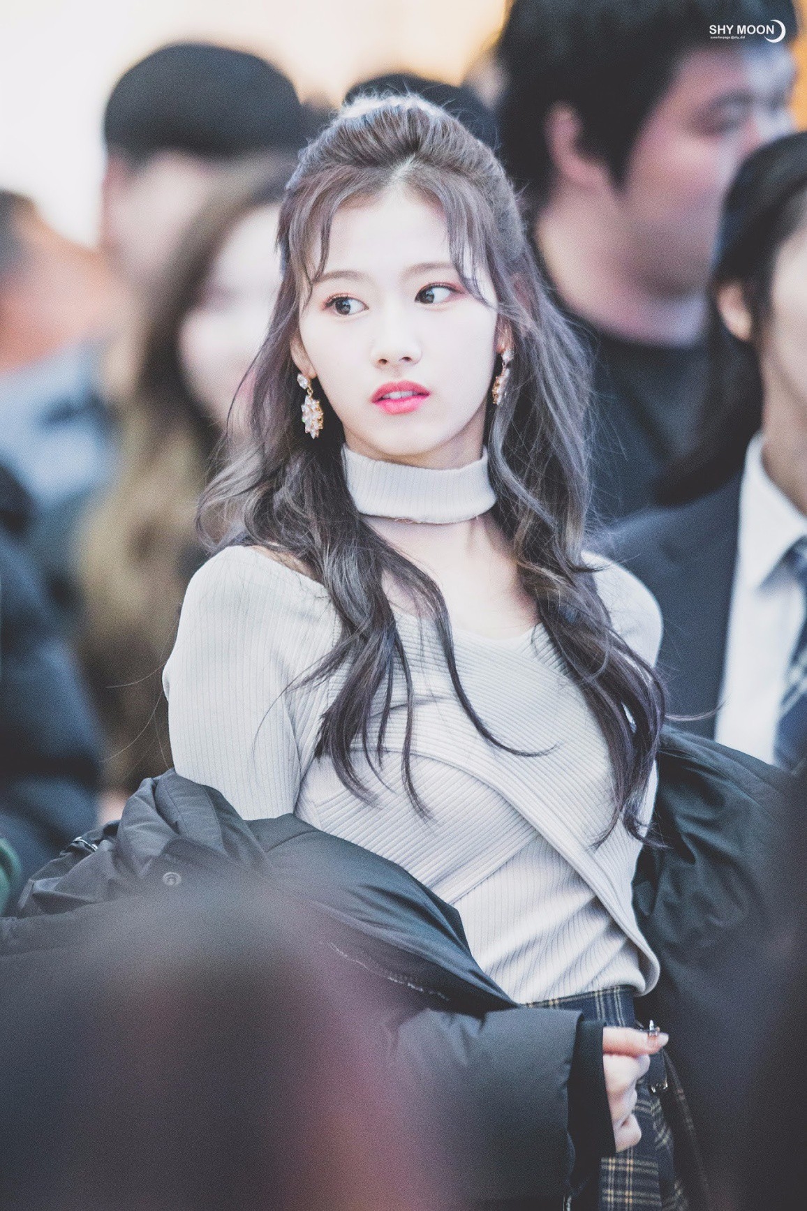 Cuộc chiến visual: Irene (Red Velvet) và Sana (Twice) ai xinh hơn?