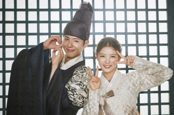 Sửng sốt trước nhan sắc xinh đẹp, quyến rũ của Kim Yoo Jung