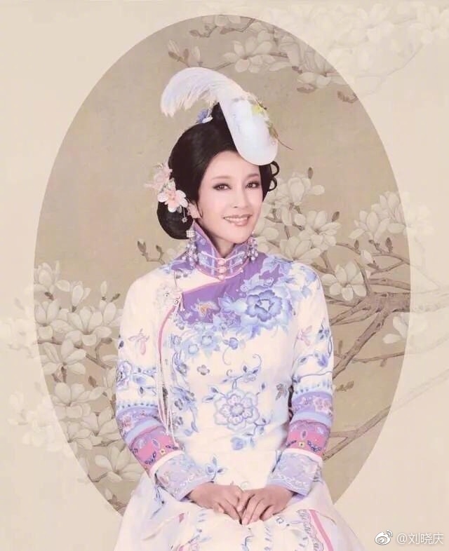 Lưu Hiểu Khánh gây gốc vì mặt cứng đờ như tượng sáp