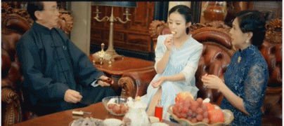 Mỹ nhân Hoa ngữ cùng quay cảnh ăn uống: người giả vờ, người hăng hái