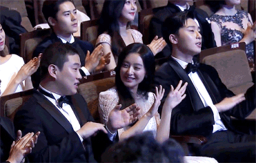 Nhan sắc đẹp vượt tiêu chuẩn “nữ thần” của Kim Ji Won