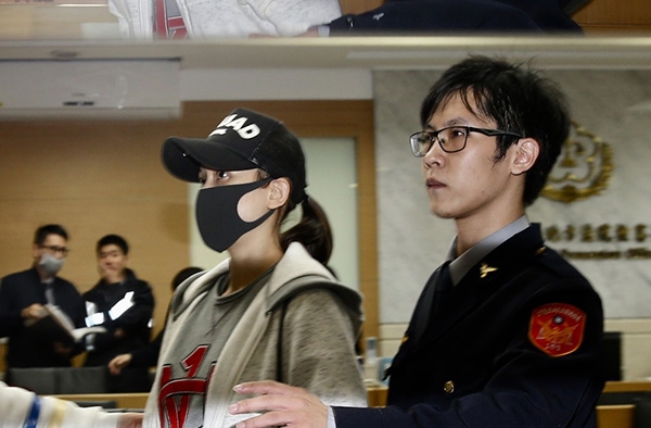 Trần Kiều Ân vẫn bị cư dân mạng chửi bới sau scandal say rượu lái xe