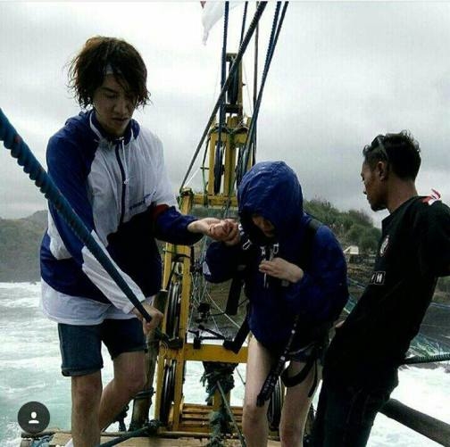 Cặp đôi "như chó với mèo" Lee Kwang Soo và Jeon So Min đang hẹ hò?