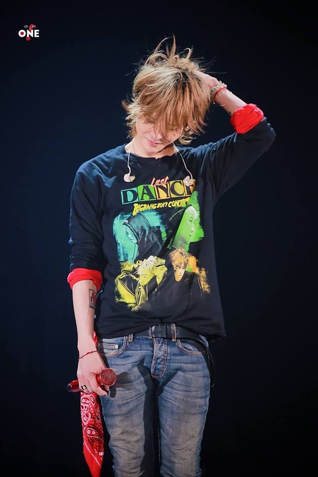 G-Dragon chính là "ma cà rồng" trẻ mãi không già