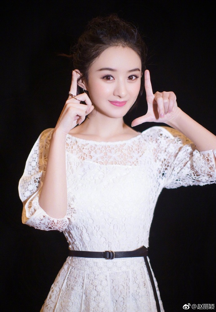 Diễn cảnh nguy hiểm, Triệu Lệ Dĩnh bị netizen mỉa mai chuyện đóng thế