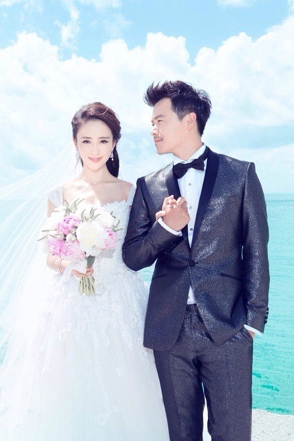 Đồng Lệ Á và Trần Tư Thành lại ngọt ngào như chưa từng ngoại tình