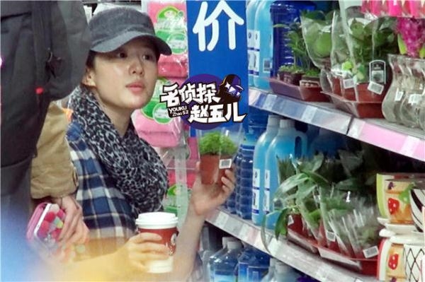 Suzy và Lưu Diệc Phi cùng để lộ mặt mộc 100% ai đẹp hơn?
