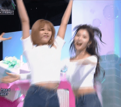 Chết cười với những khoảnh khắc "bá đạo" của sao Kpop