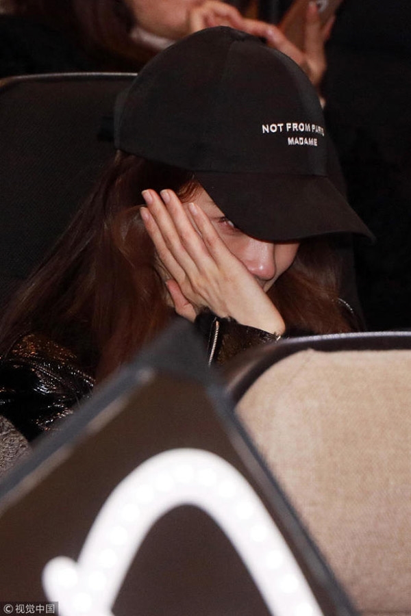 AngelaBaby và mẹ chồng gây chú ý vì khóc như mưa vì Huỳnh Hiểu Minh