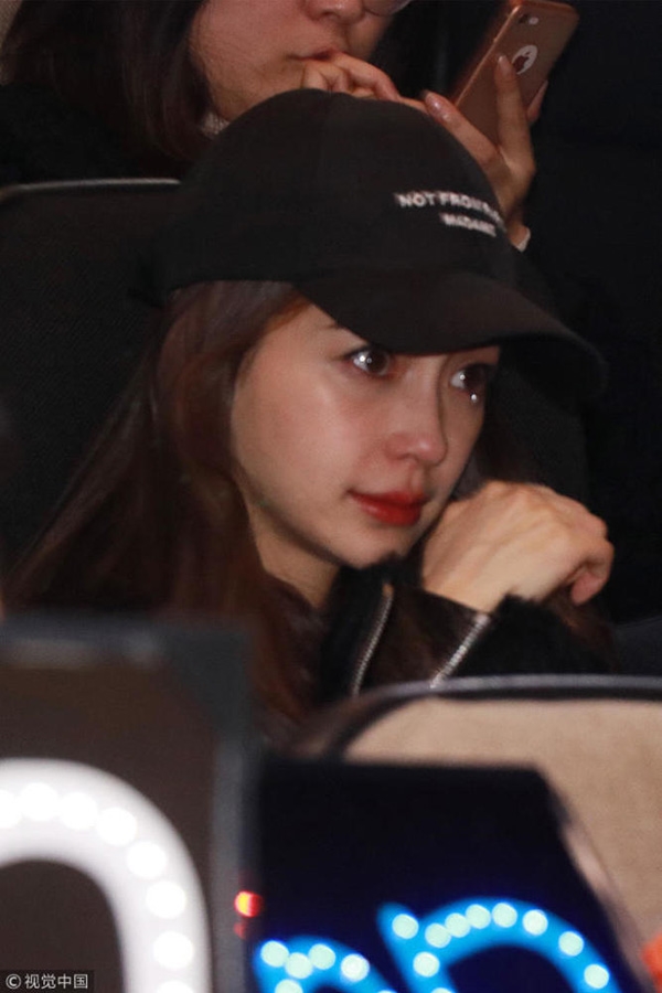 AngelaBaby và mẹ chồng gây chú ý vì khóc như mưa vì Huỳnh Hiểu Minh
