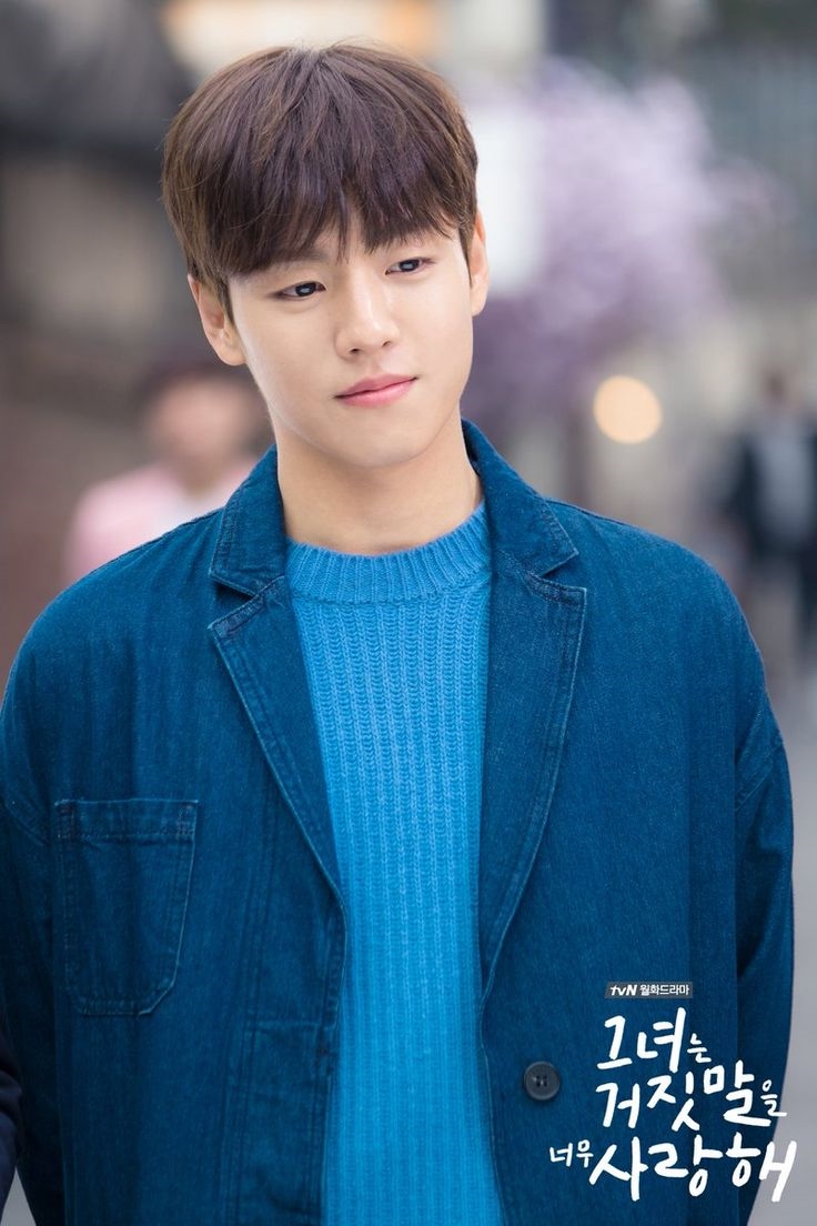 Lee Hyun Woo bất ngờ thông báo nhập ngũ tháng 2/2018