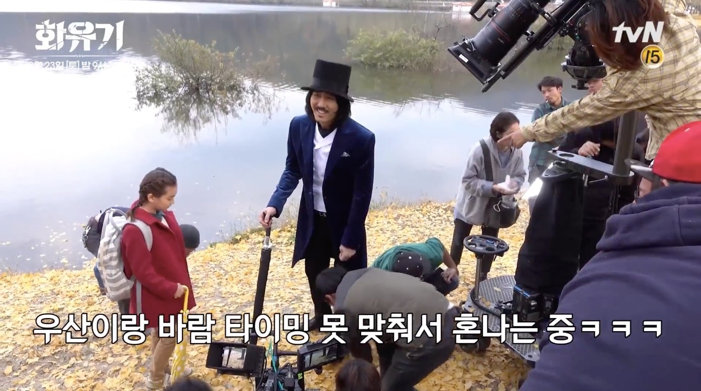 Hậu trường bộ phim Hoa Du Ký: Lee Seung Gi “khổ sở” đóng vai ác