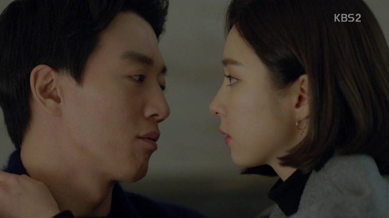 Lộ ảnh hậu trường cực tình cảm của Kim Rae Won và Shin Se Kyung