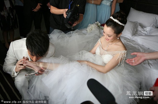 Trước khi vướng vào bê bối ngoại tình, Lý Tiểu Lộ đã được yêu thích th