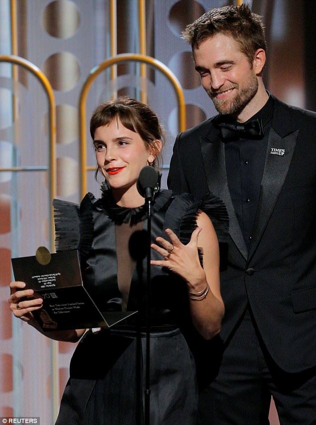 "Bông hồng nước Anh" Emma Watson lộ nếp nhăn, bị Knet chê tơi bời