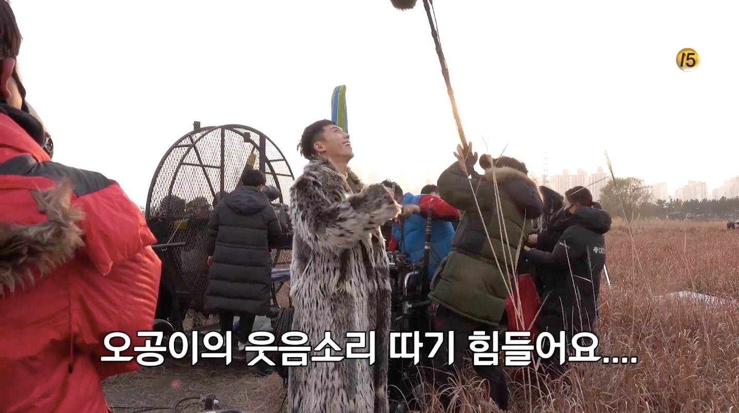 Hậu trường bộ phim Hoa Du Ký: Lee Seung Gi “khổ sở” đóng vai ác