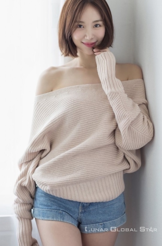 Lee Jung Jin công khai chuyện tình cảm với nữ idol trẻ kém 10 tuổi