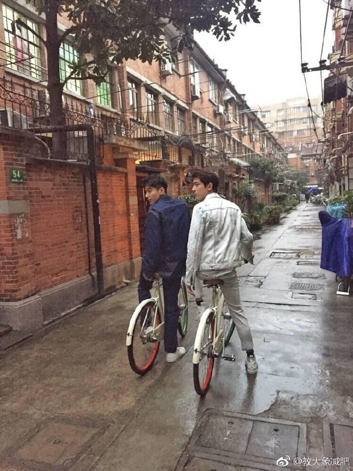 Triệu Hựu Đình và Lâm Canh Tân 'tình như cái bình'