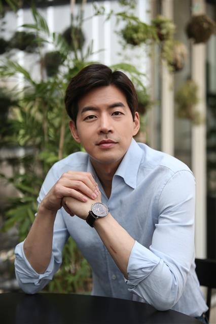 Lee Sung Kyung - Lee Sang Yoon lần đầu hợp tác trong phim mới tvN