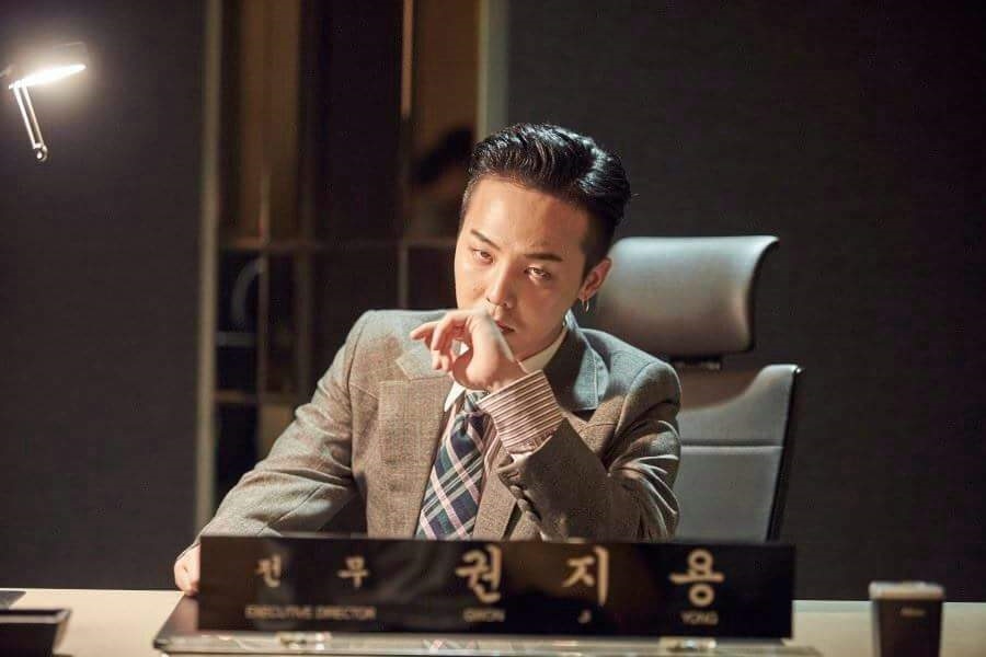 Những thần tượng Kpop "gây sốt" với khán giả nhờ đóng vai ác