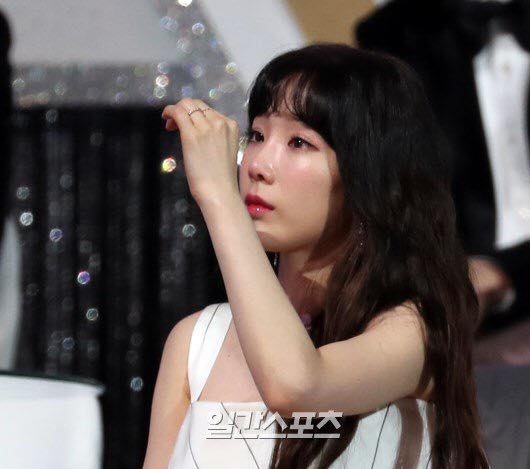 Bằng chứng cho thấy Taeyeon vẫn chưa vượt qua nỗi đau mất đi Jonghyun