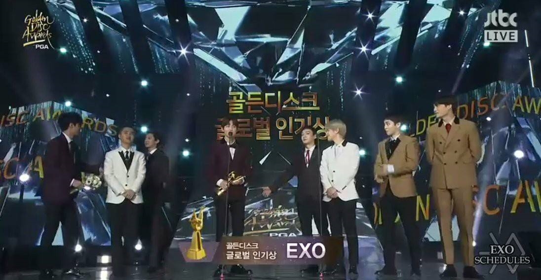 Hành động đáng yêu của anh chàng Baekhyun tại GDA