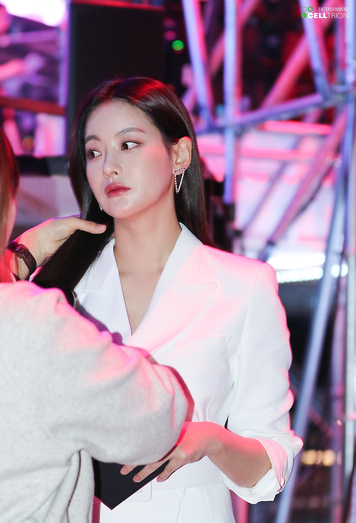 Oh Yeon Seo khoe vẻ đẹp đa dạng, quyến rũ qua loạt ảnh mới