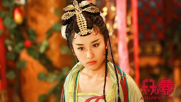Mỹ nhân Hoa ngữ người được khen, kẻ bị chê vì kiểu tóc mái ngố