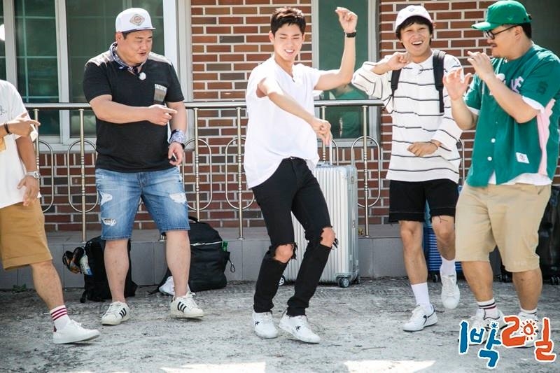 Tin được không, Park Bo Gum và Yoona thành một đôi rồi này?