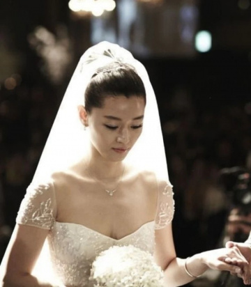 Rain cưới Kim Tae Hee vào tháng 12  2sao