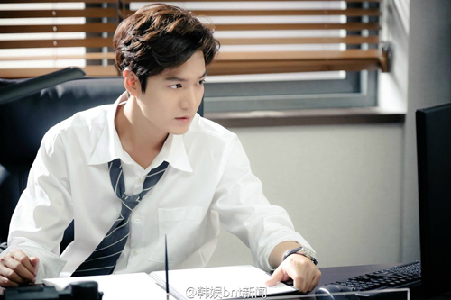 Huyền thoại biển xanh tập 1: Lee Min Ho 'cạn lời' vì độ 'điên' của Jun Ji Hyun