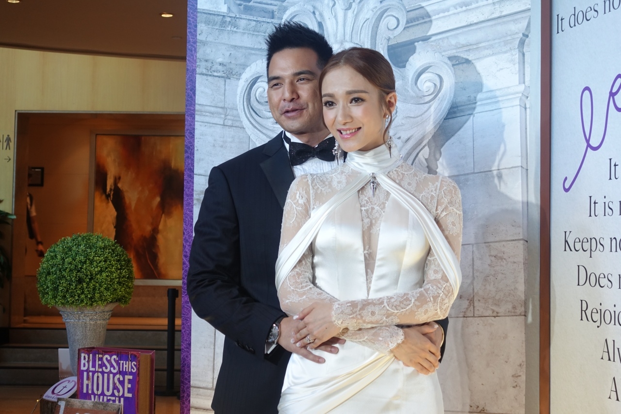 Dàn sao hàng đầu TVB rạng rỡ trong tiệc cưới hoa đán Vương Quân Hinh